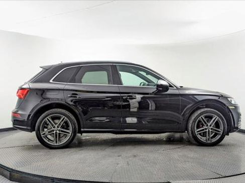 Used 2019 Audi SQ5 Premium Plus w/ Premium Plus Package image 8