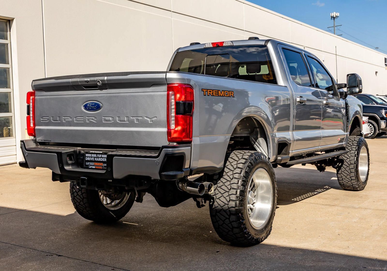 Used 2023 Ford F250 Lariat w/ Lariat Ultimate Package AWD/4WD image 9