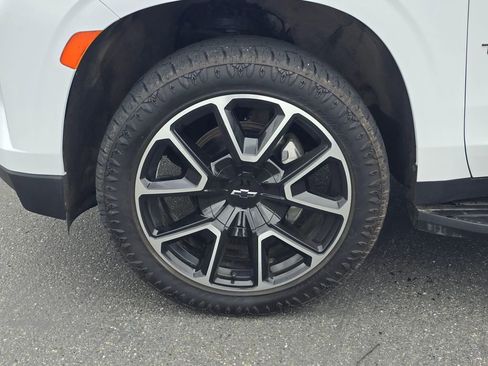 Used 2022 Chevrolet Tahoe RST w/ Sport Performance Package image 8