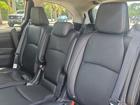 Certified 2025 Honda Odyssey EX-L image 25