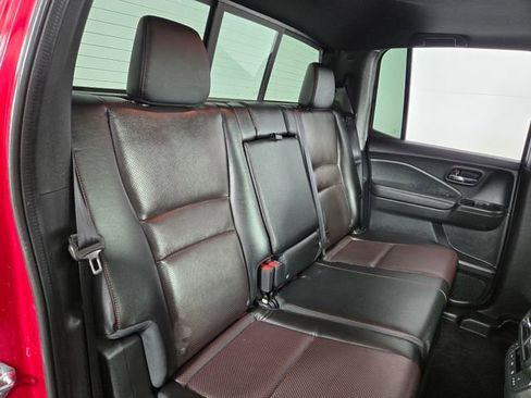 Used 2024 Honda Ridgeline Black Edition image 15