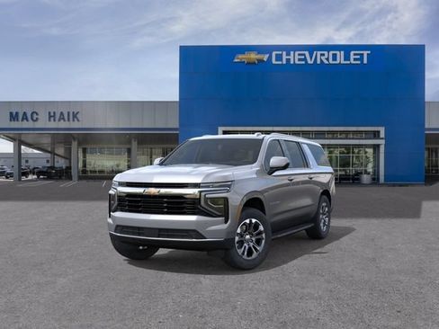 New 2026 Chevrolet Suburban LS RWD image 8