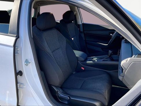 Used 2025 Honda Accord LX image 21