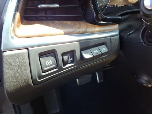 Used 2023 Cadillac XT5 Sportv w/ Platinum Package AWD/4WD image 19