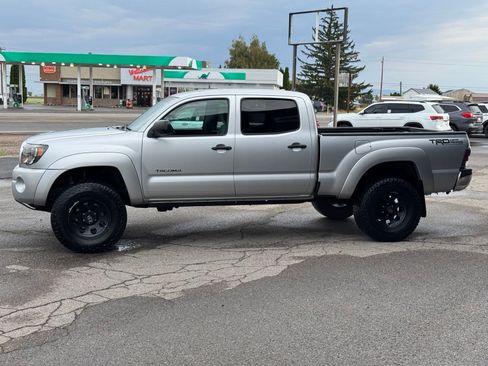 Used 2010 Toyota Tacoma 4x4 Double Cab V6 image 11
