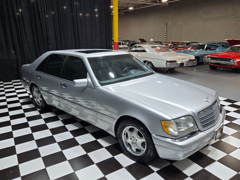 Used 1999 Mercedes-Benz S 500 Sedan image 52