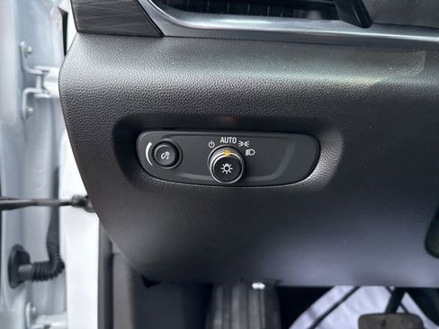 Used 2024 Chevrolet Traverse High Country image 21