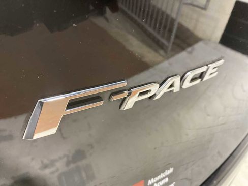 Used 2017 Jaguar F-PACE R-Sport image 7