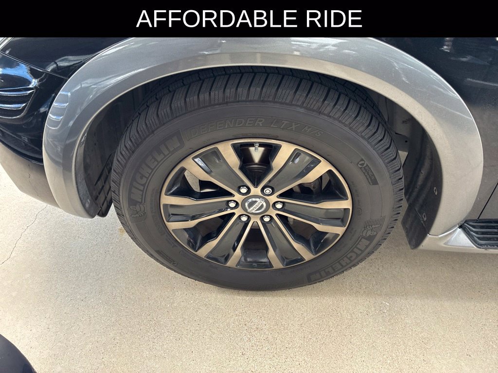 Used 2017 Nissan Armada Platinum w/ Captain Seat Package RWD image 5