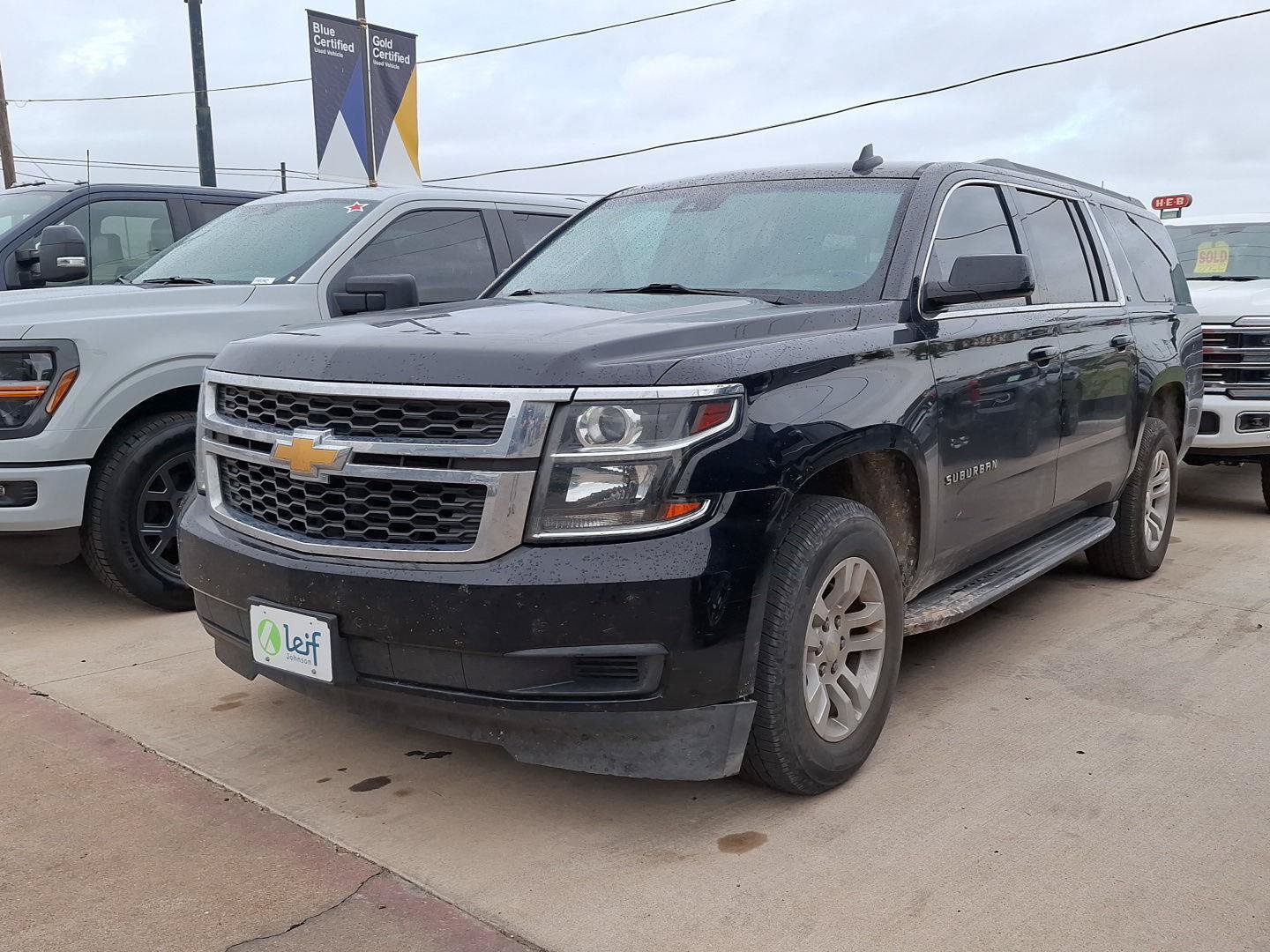 Used 2019 Chevrolet Suburban LT RWD image 3