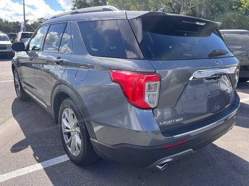 Used 2024 Ford Explorer Limited RWD image 3