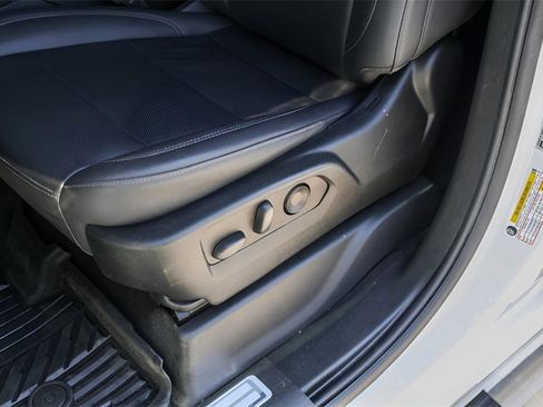 Used 2024 Chevrolet Silverado 2500 LTZ w/ LTZ Plus Package image 8