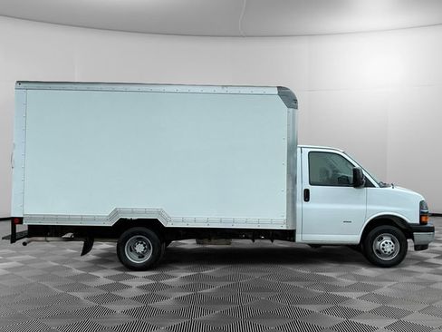 Used 2024 Chevrolet Express 3500 w/ Power Convenience Package RWD image 6
