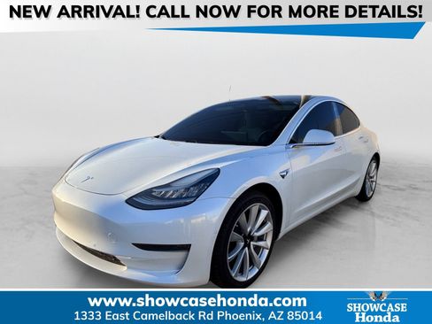 Used 2020 Tesla Model 3 Standard Range Plus RWD image 1