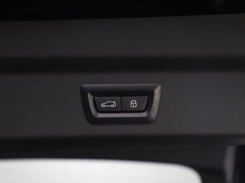 Used 2025 BMW X2 xDrive28i image 17