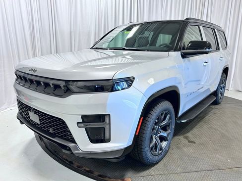 New 2026 Jeep Grand Wagoneer 4WD image 28