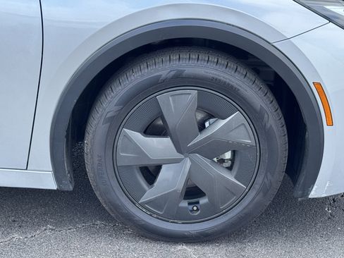 Used 2024 Toyota Prius LE image 18