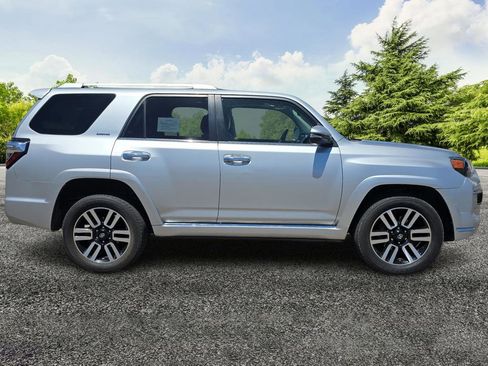 Used 2014 Toyota 4Runner Limited image 14