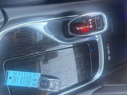 Used 2020 Buick Enclave Avenir w/ Avenir Technology Package image 28