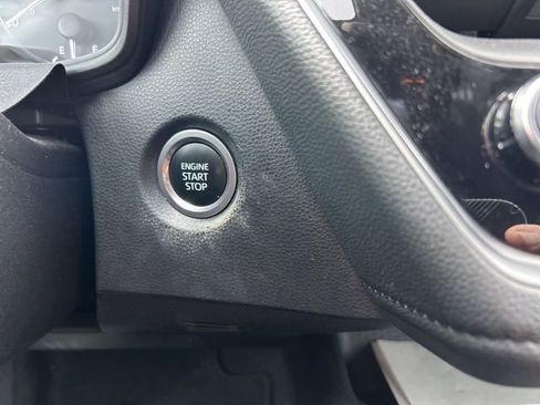 Used 2023 Toyota Corolla SE image 14