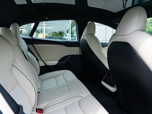 Used 2021 Tesla Model S Plaid AWD/4WD image 22