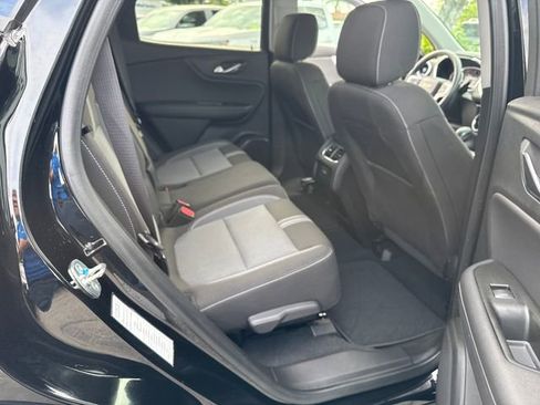 Used 2025 Chevrolet Blazer LT AWD/4WD image 29
