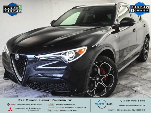 Used 2023 Alfa Romeo Stelvio Ti image 1