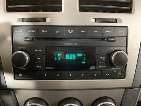 Used 2008 Dodge Avenger SE FWD image 10