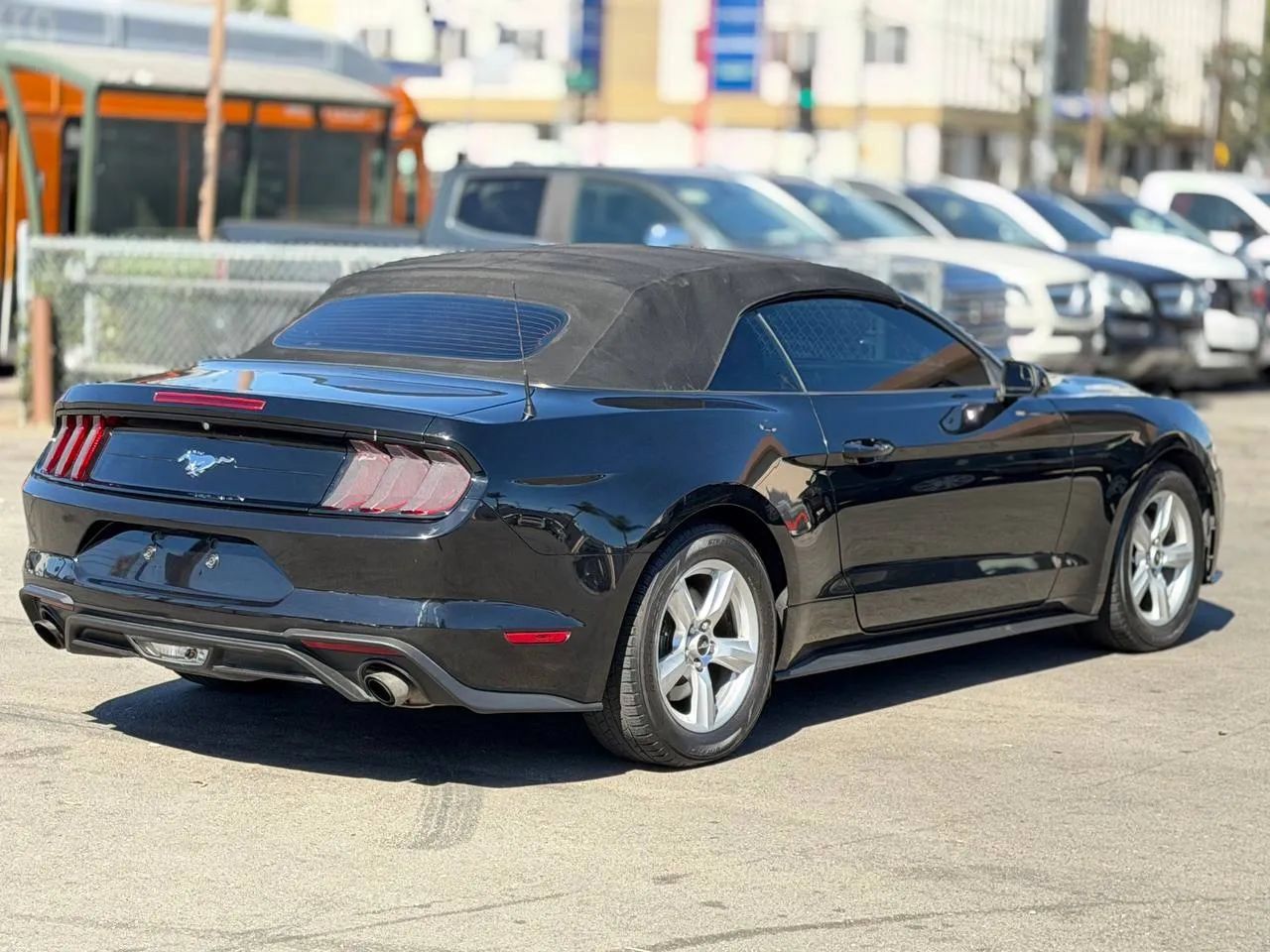 Used 2018 Ford Mustang Convertible RWD image 55