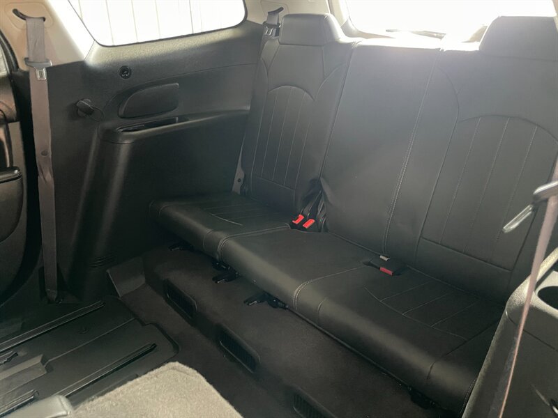 Used 2015 Buick Enclave Leather AWD/4WD image 16