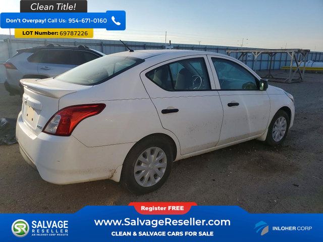Used 2015 Nissan Versa S Plus FWD image 4