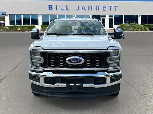 New 2026 Ford F350 4x4 Crew Cab DRW Super Duty image 2