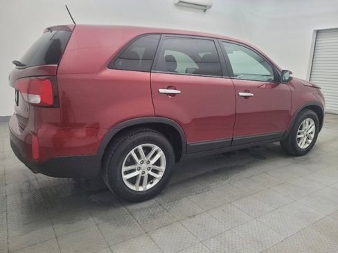 Used 2015 Kia Sorento LX image 10