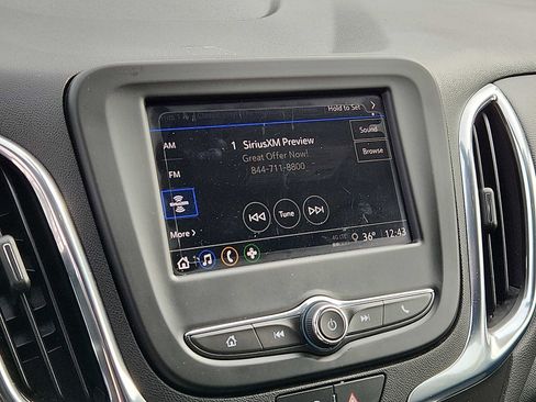 Used 2023 Chevrolet Equinox LT image 16