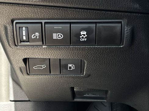 Used 2025 Toyota Corolla Cross AWD Hybrid w/ Convenience Package image 20