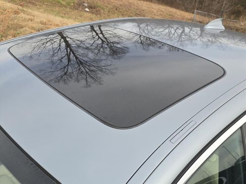 Used 2018 BMW 530i image 5