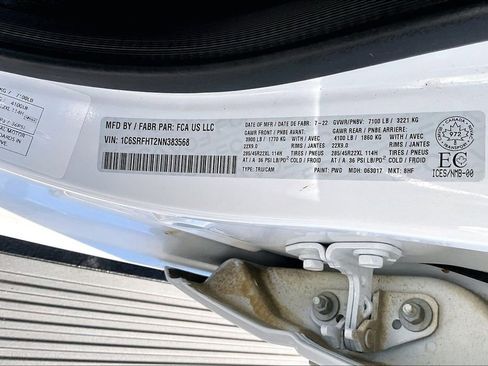 Used 2022 RAM 1500 Limited w/ Body-Colour Bumper Group image 17