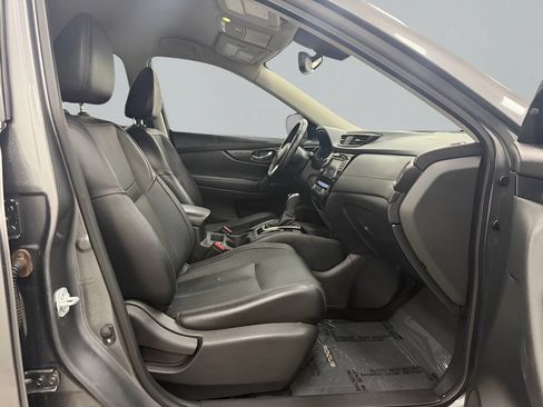 Used 2018 Nissan Rogue SL FWD image 11