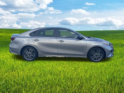 Used 2024 Kia Forte GT-Line image 6