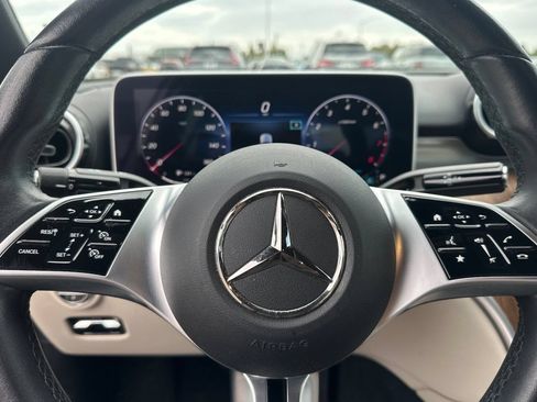 Used 2023 Mercedes-Benz C 300 Sedan image 23