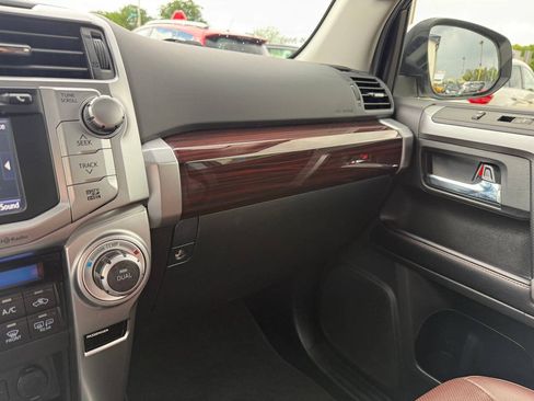 Used 2016 Toyota 4Runner Limited AWD/4WD image 76