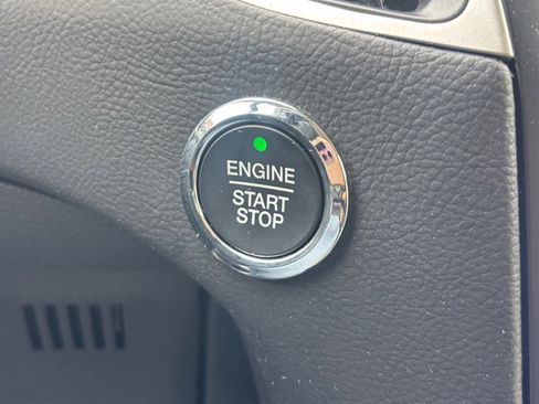 Certified 2024 Ford Edge SEL w/ Convenience Package image 32