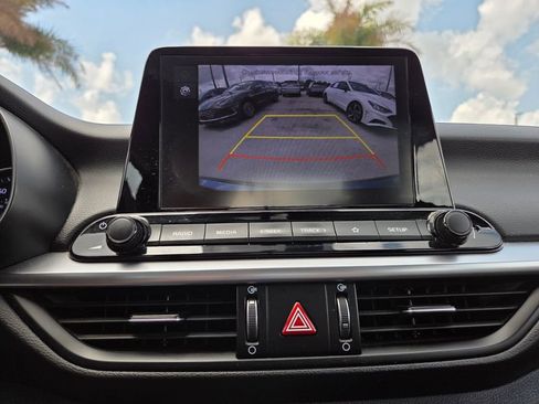 Used 2022 Kia Forte LXS w/ LXS Technology Package image 29