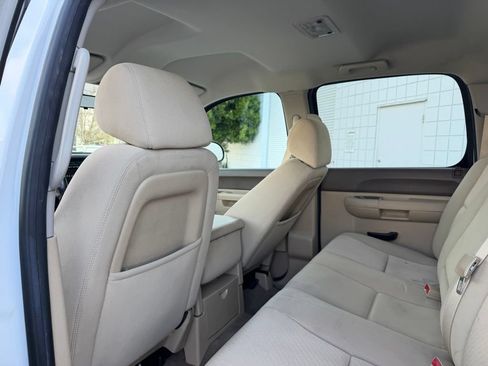 Used 2013 Chevrolet Silverado 1500 2WD Crew Cab Hybrid image 19