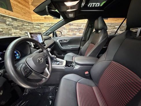 Used 2022 Toyota RAV4 XSE w/ Weather Package image 11