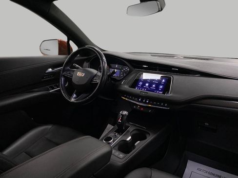 Used 2019 Cadillac XT4 Sport image 20
