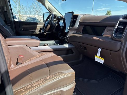 New 2026 RAM 2500 Limited AWD/4WD image 14
