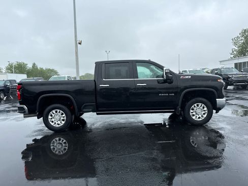Certified 2024 Chevrolet Silverado 2500 LTZ w/ LTZ Plus Package AWD/4WD image 7