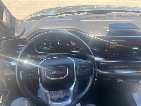 Used 2023 GMC Sierra 1500 Elevation w/ X31 Off-Road Package AWD/4WD image 18