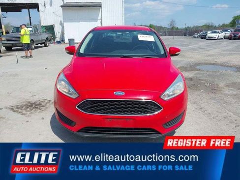 Used 2017 Ford Focus SE FWD image 11